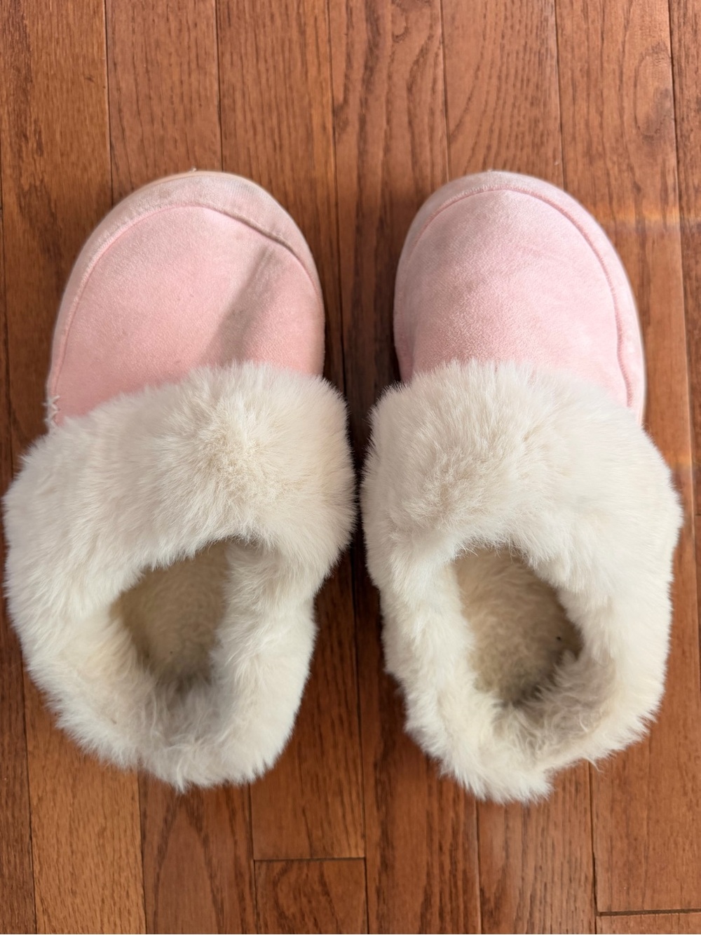 Well Worn Slippers. Sz 10